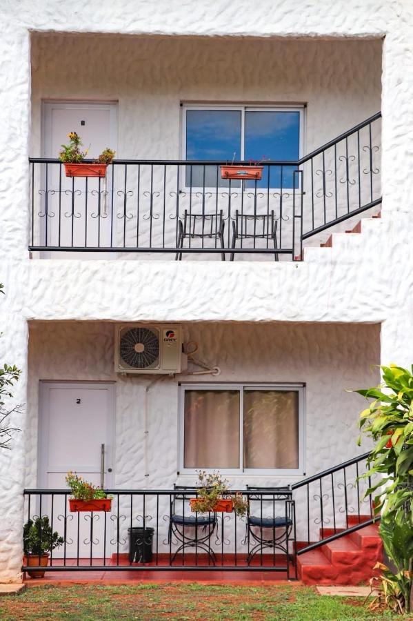 Mediterraneo Suites Пуэрто-Игуасу Экстерьер фото