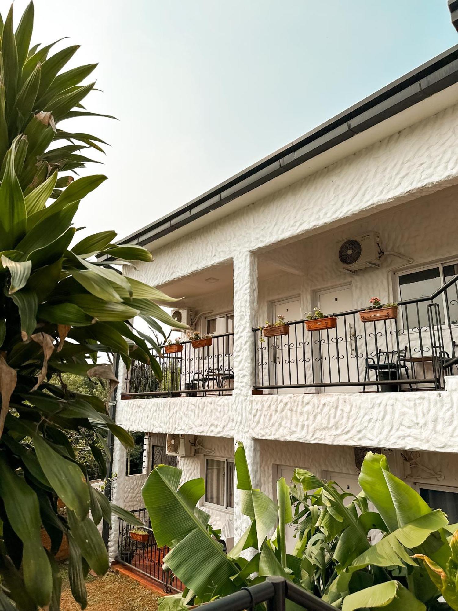 Mediterraneo Suites Пуэрто-Игуасу Экстерьер фото